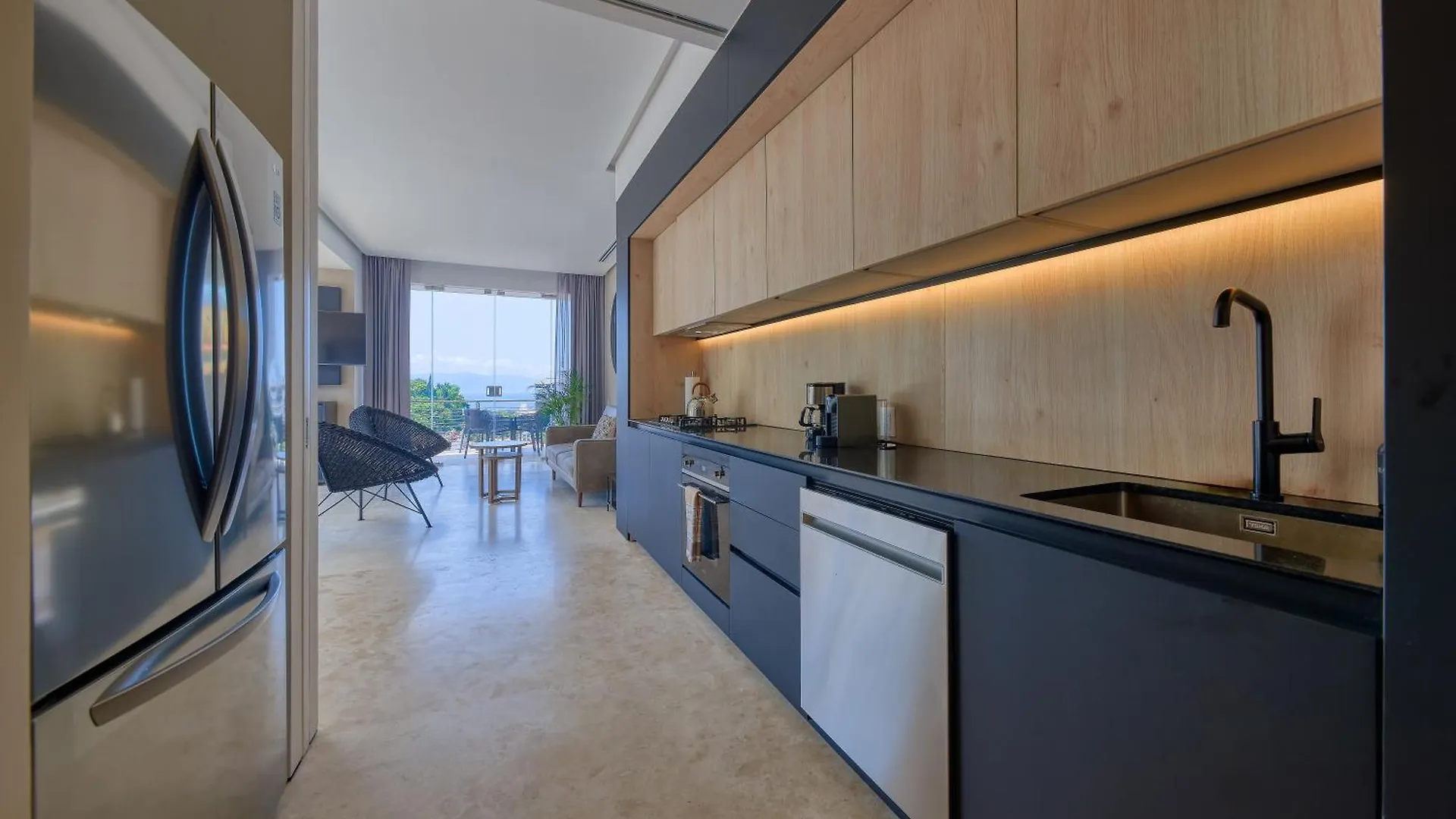 Maxwell Residences Romantic Zone Puerto Vallarta