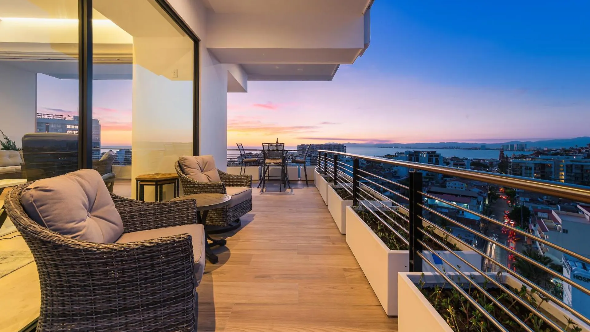 Hotel Maxwell Residences Romantic Zone Puerto Vallarta