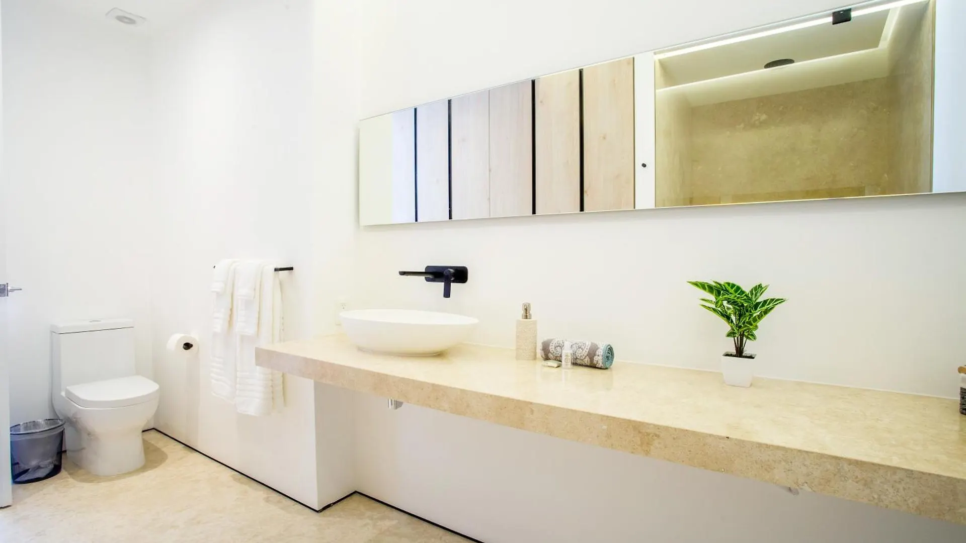 Maxwell Residences Romantic Zone Puerto Vallarta