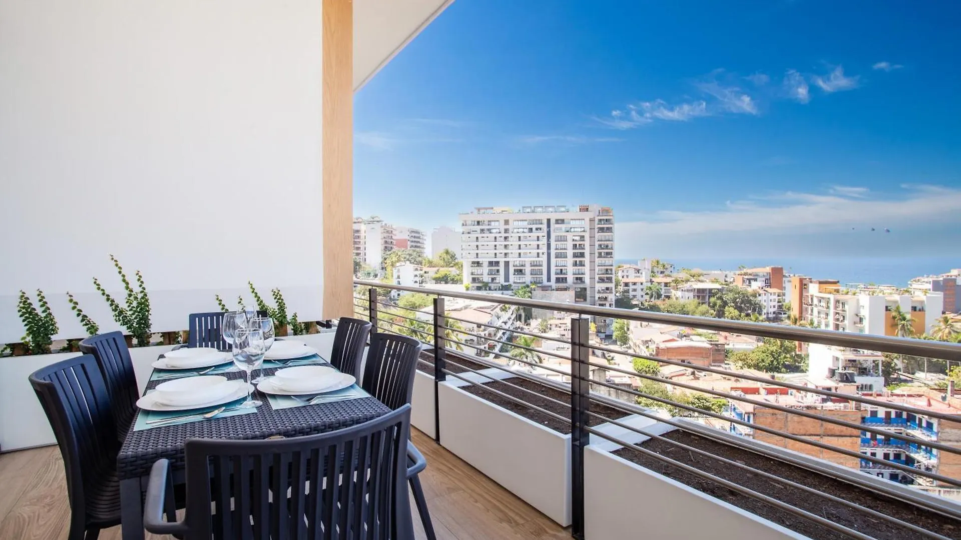 Hotel Maxwell Residences Romantic Zone Puerto Vallarta