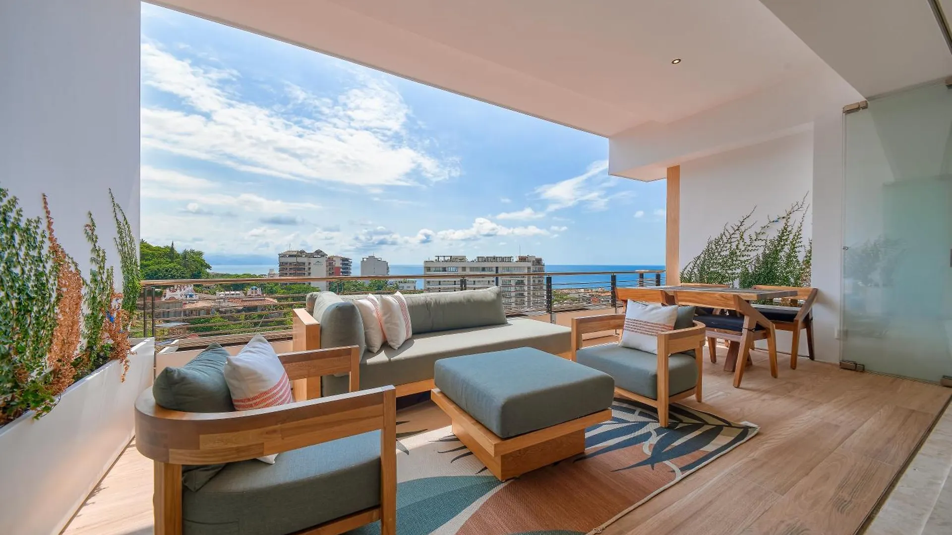 Maxwell Residences Romantic Zone Puerto Vallarta Hotel