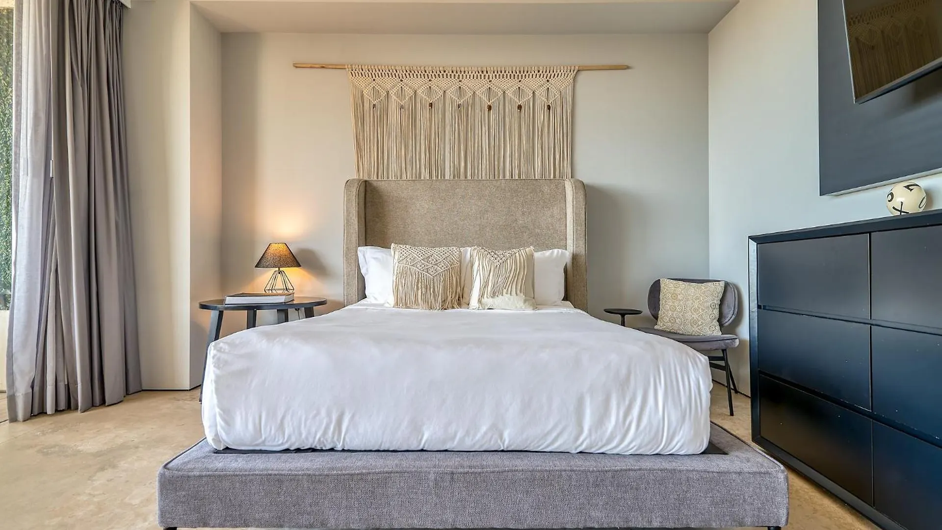 Maxwell Residences Romantic Zone Puerto Vallarta