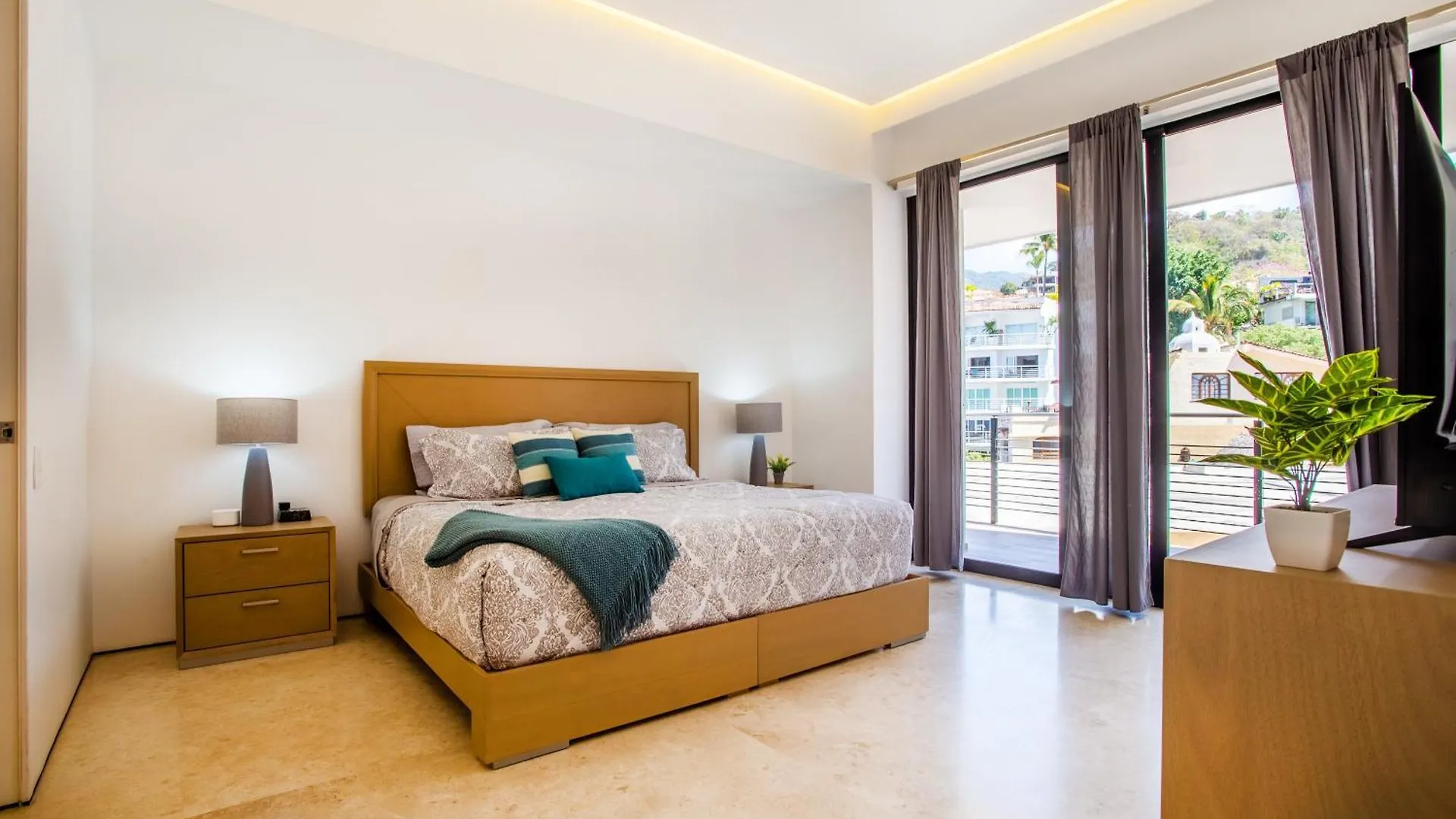 Maxwell Residences Romantic Zone Puerto Vallarta Meksyk